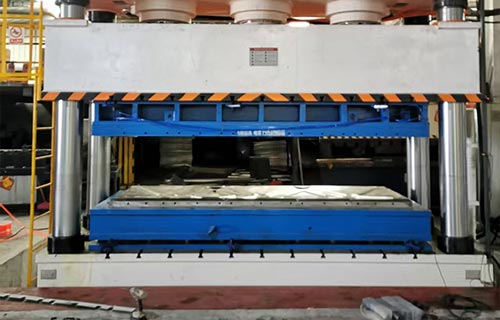 1250噸不銹鋼水箱板液壓機